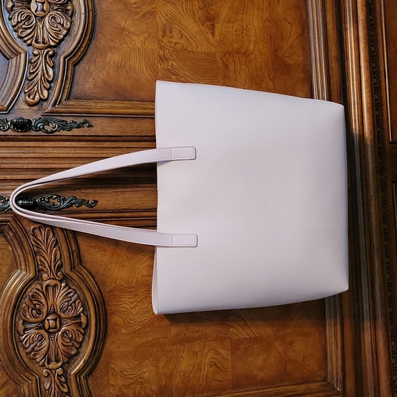 Large Vince Camuto Tote, Soft Pink / Rose Blush Pre-owned - Picture 3 of 5